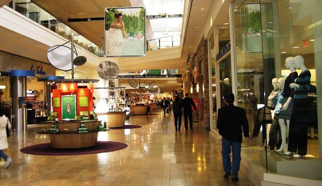 Malls x Outlets
