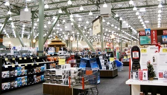   Las Vegas Fry’s: Electronics Store