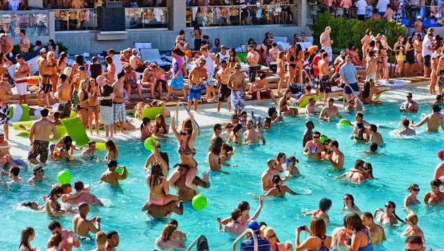 Wet Republic Pool Party